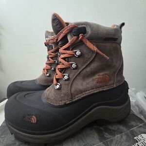 The North Face Brown and Black Outdoor Chilkat lace Boots